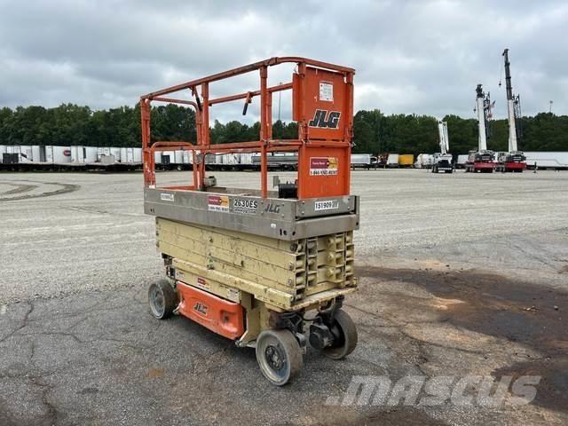 JLG 2630ES Makazaste platforme