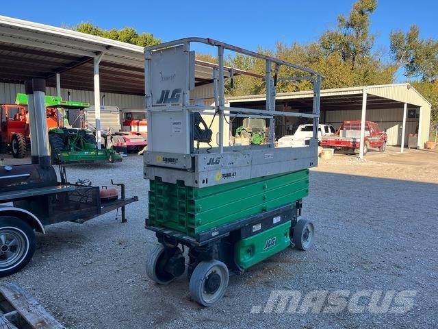 JLG 2630ES Makazaste platforme
