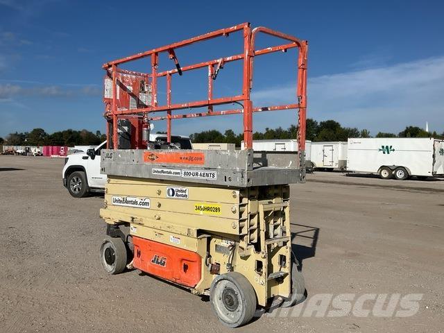 JLG 2630ES Makazaste platforme
