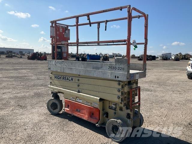 JLG 2630ES Makazaste platforme