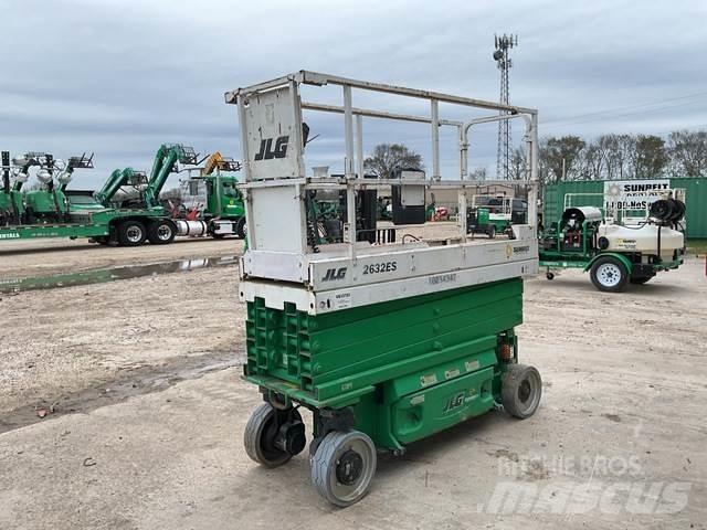JLG 2632ES Makazaste platforme
