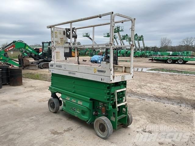 JLG 2632ES Makazaste platforme