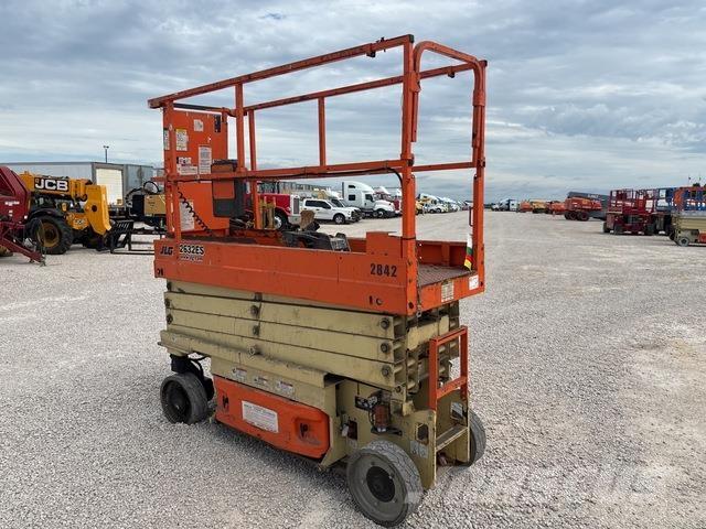 JLG 2632ES Makazaste platforme