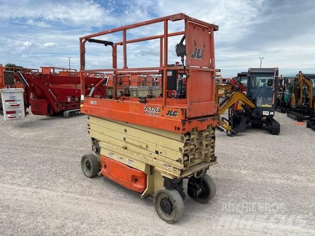 JLG 2632ES Makazaste platforme