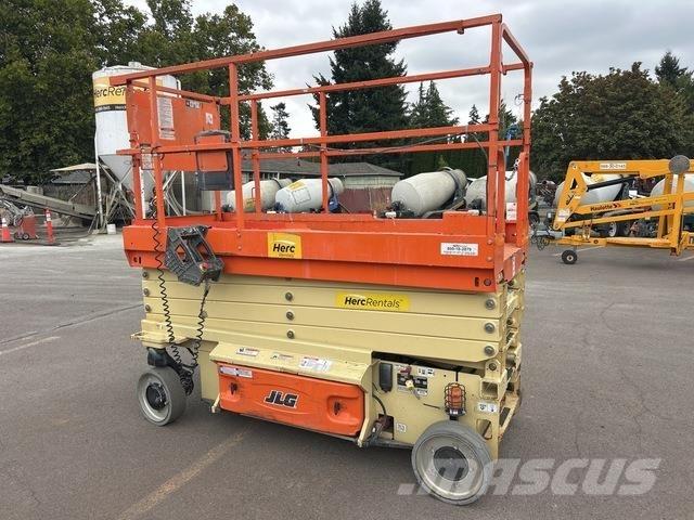 JLG 3246ES Makazaste platforme