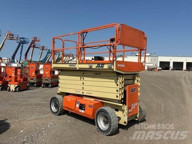 JLG 4069LE Makazaste platforme