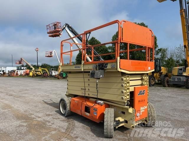 JLG 4069LE Makazaste platforme