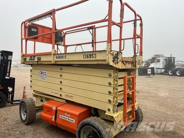 JLG 4069LE Makazaste platforme