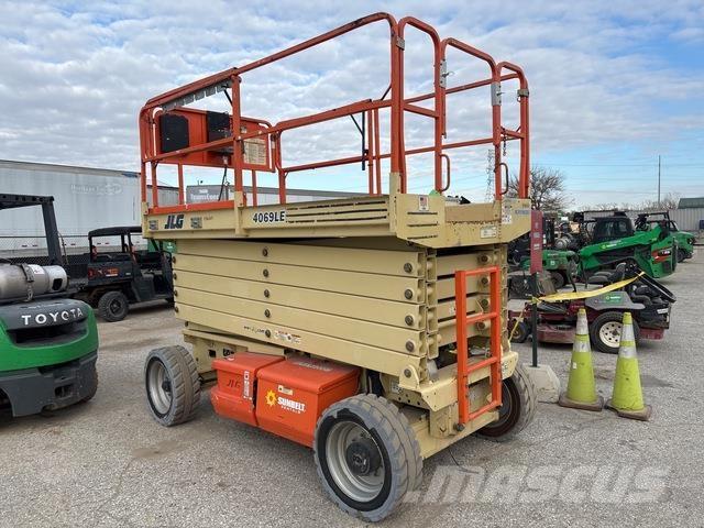 JLG 4069LE Makazaste platforme