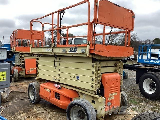JLG 4069LE Makazaste platforme