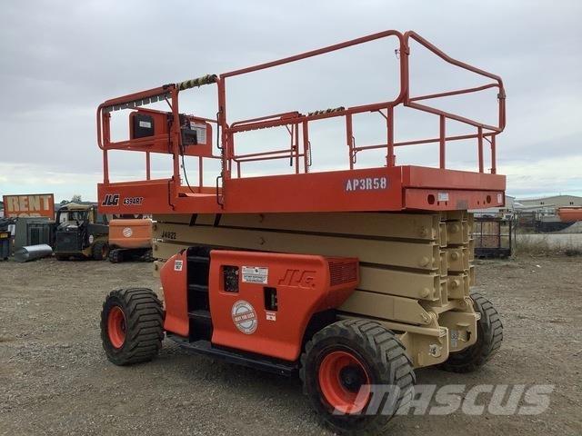 JLG 4394 RT Makazaste platforme