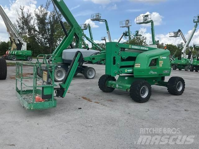 JLG 450AJ Zglobne podizne platforme