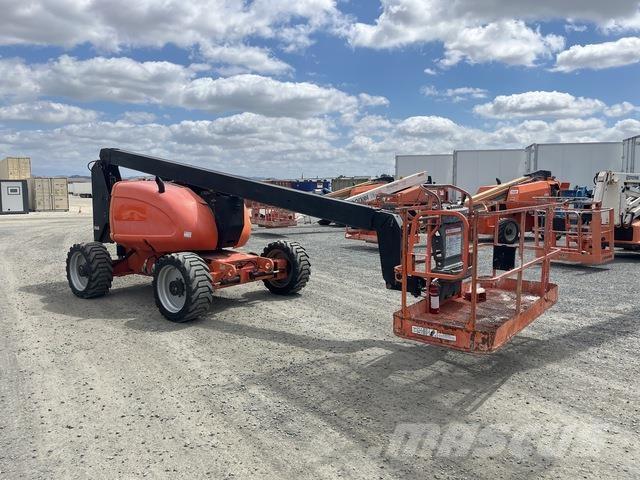 JLG 600A Zglobne podizne platforme