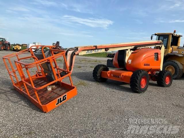 JLG 600A Zglobne podizne platforme