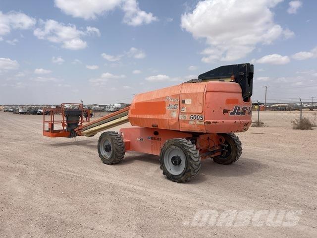 JLG 600S Teleskopske podizne platforme