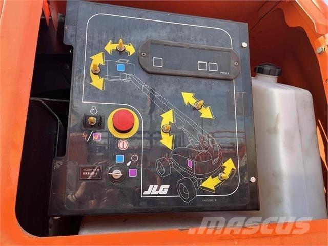 JLG 600S Teleskopske podizne platforme