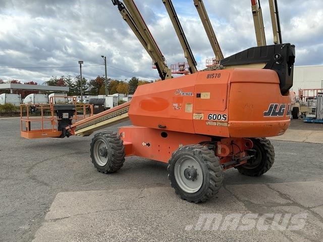 JLG 600S Teleskopske podizne platforme