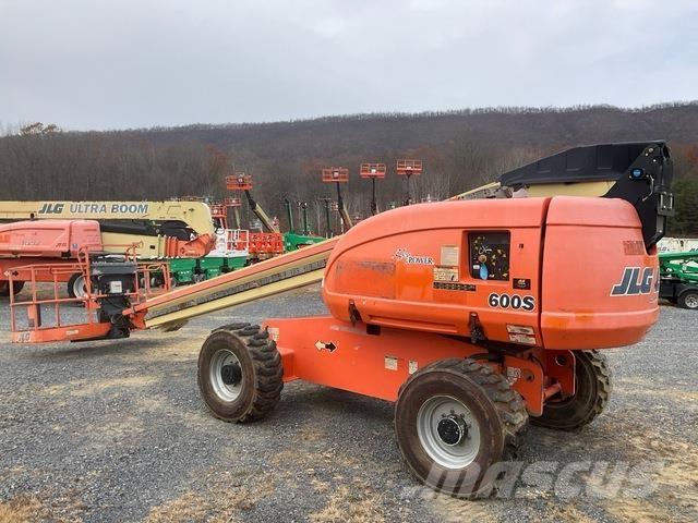 JLG 600S Teleskopske podizne platforme
