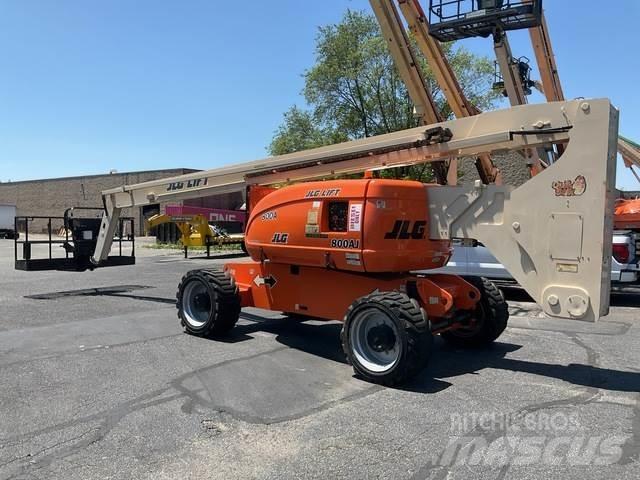 JLG 800A Zglobne podizne platforme