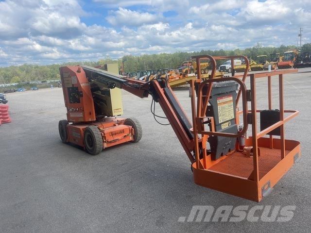 JLG E300AJ Zglobne podizne platforme