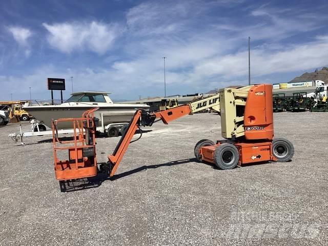 JLG E300AJP Zglobne podizne platforme