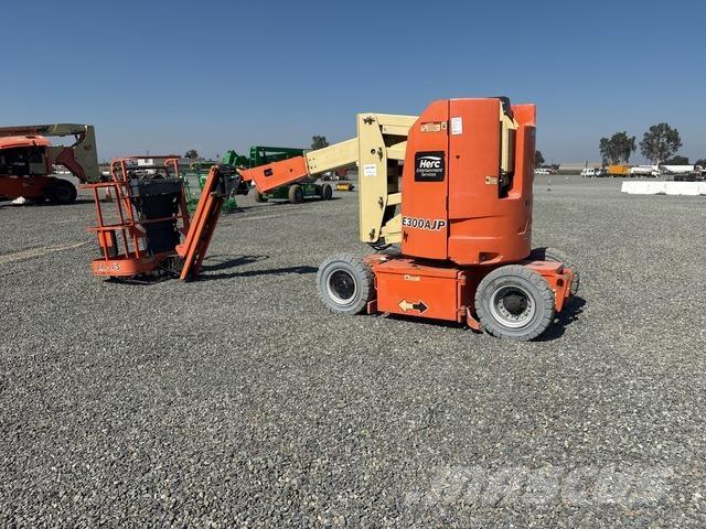 JLG E300AJP Zglobne podizne platforme