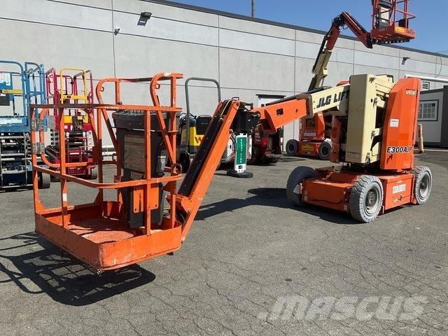JLG E300AJP Zglobne podizne platforme