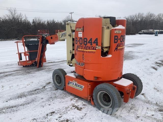 JLG E300AJP Zglobne podizne platforme