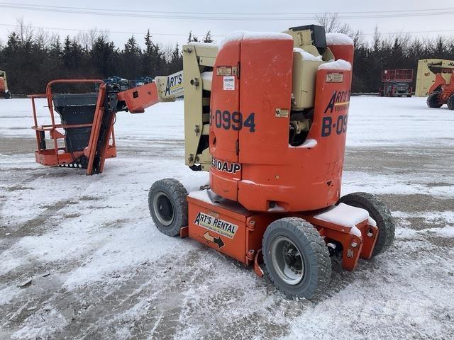 JLG E300AJP Zglobne podizne platforme