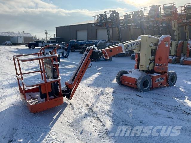JLG E300AJP Zglobne podizne platforme