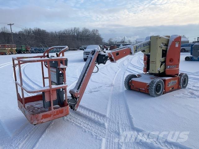 JLG E300AJP Zglobne podizne platforme