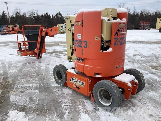 JLG E300AJP Zglobne podizne platforme