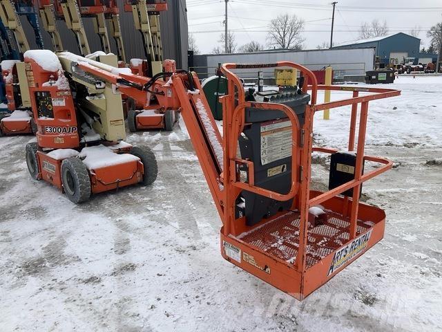 JLG E300AJP Zglobne podizne platforme