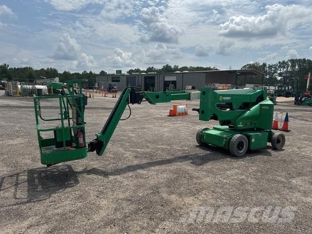 JLG E400AJPN Zglobne podizne platforme