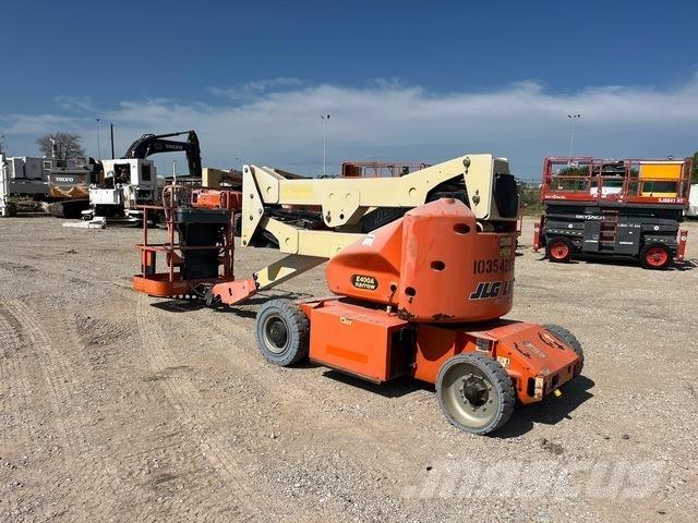 JLG E400AN Zglobne podizne platforme