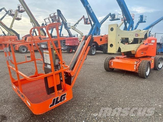 JLG E450AJ Zglobne podizne platforme