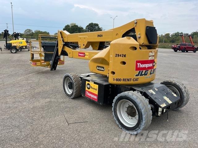 JLG E450AJ Zglobne podizne platforme