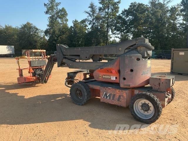 JLG E450AJ Zglobne podizne platforme