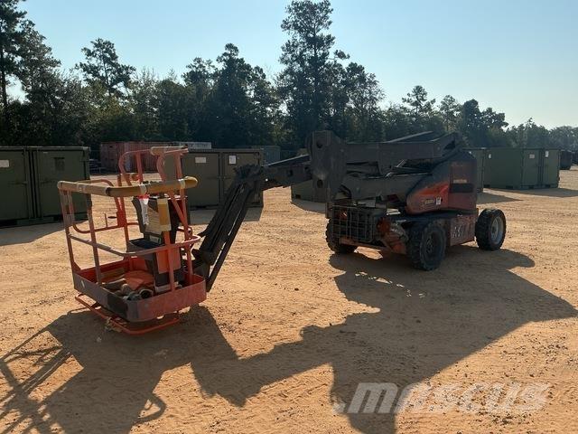 JLG E450AJ Zglobne podizne platforme