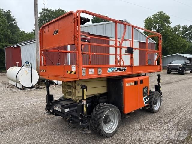 JLG ERT2669 Makazaste platforme