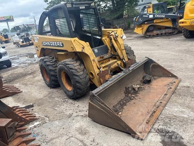 John Deere 270 Skid steer mini utovarivači