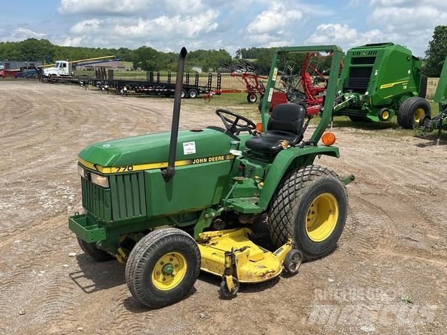 John Deere 770 Manji traktori