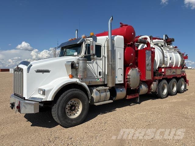 Kenworth T800 Bageri guseničari