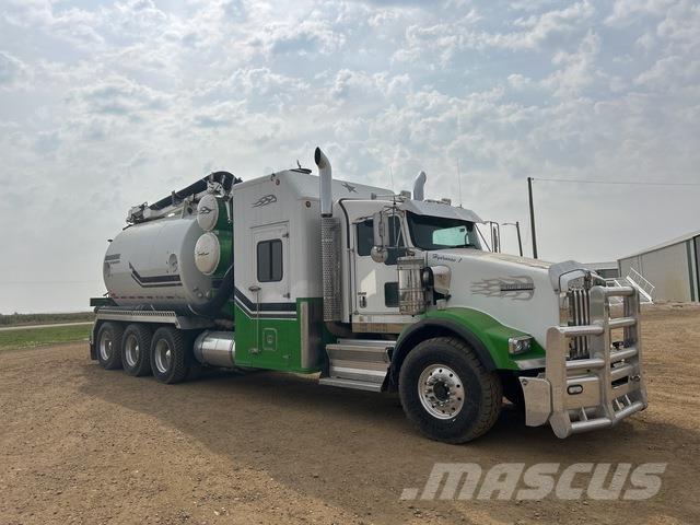 Kenworth T800 Bageri guseničari