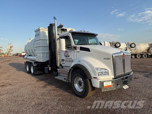 Kenworth T880 Bageri guseničari