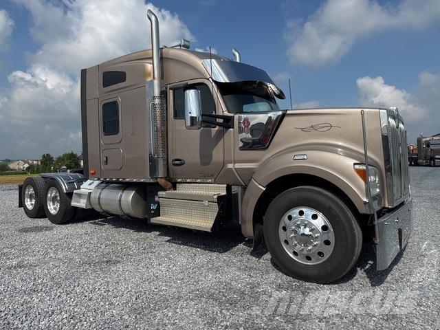 Kenworth W990 Tegljači