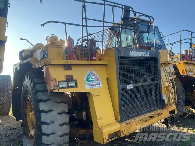 Komatsu 330M Zglobni damperi