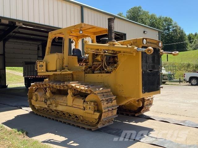 Komatsu D155-A Buldožeri guseničari