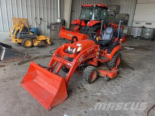 Kubota BX2380 Manji traktori