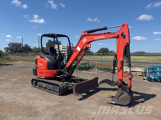 Kubota KX033-4 Bageri guseničari
